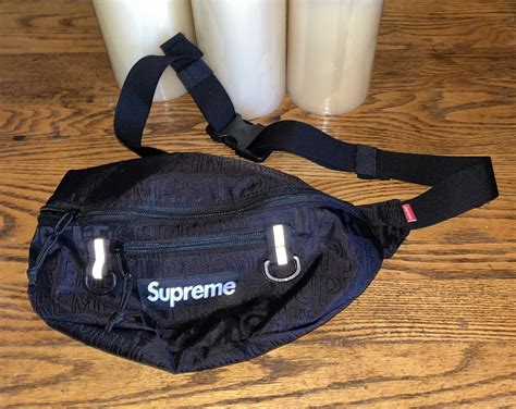 fake ss18 supreme shoulder bag|shoulder fanny pack supreme.